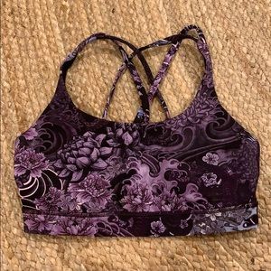 Lululemon sports bra